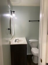 120 Sibben St, Unit Apt#1 in Manistee, MI - Building Photo - Building Photo