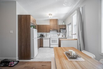 296-306 6E Av in Montréal, QC - Building Photo - Interior Photo