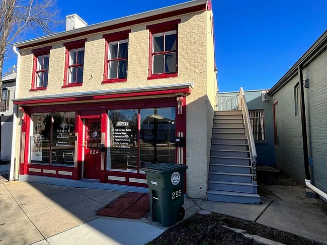 property at 626 N Market St