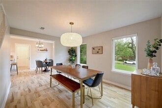 9405 Caracas Dr in Austin, TX - Building Photo - Building Photo