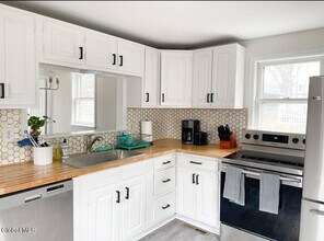35 State St in Saratoga Springs, NY - Building Photo - Building Photo