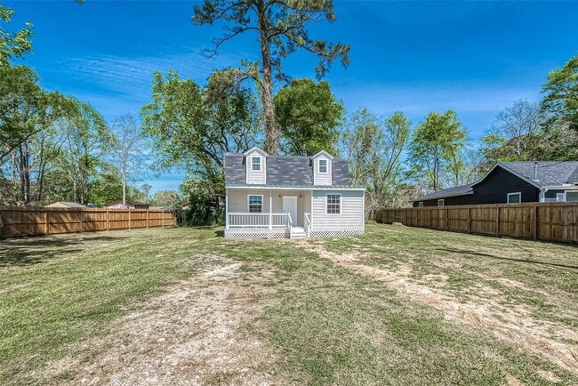 913 Nevell St in Cleveland, TX - Building Photo - Building Photo