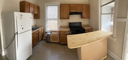 4430 N Marmora Ave, Unit 2 in Chicago, IL - Building Photo - Building Photo