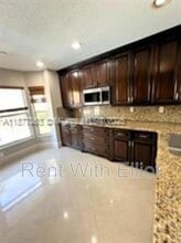 3381 SW 51st Pl in Fort Lauderdale, FL - Building Photo - Building Photo