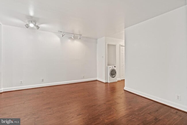 1316 New Hampshire Ave NW in Washington, DC - Building Photo - Building Photo