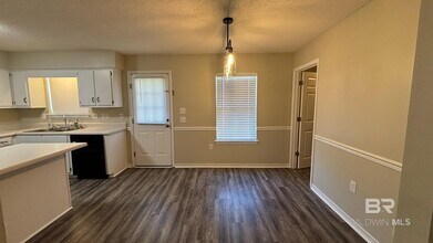 18950 Dalewood Cir in Robertsdale, AL - Building Photo - Building Photo