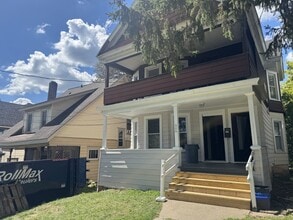 606 Summit Ave, Unit Unit 2 in Syracuse, NY - Foto de edificio - Building Photo