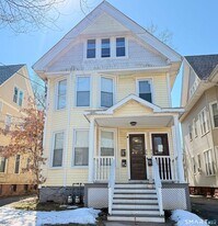 876 Elm St in New Haven, CT - Building Photo