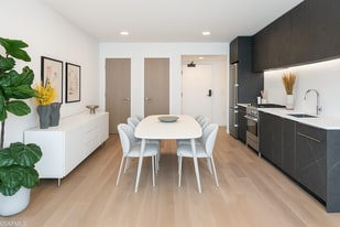 230 7th St, Unit 401 in San Francisco, CA - Building Photo