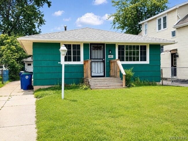 property at 685 Longmeadow Rd