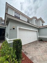 14732 Sutherland Ave in Naples, FL - Building Photo
