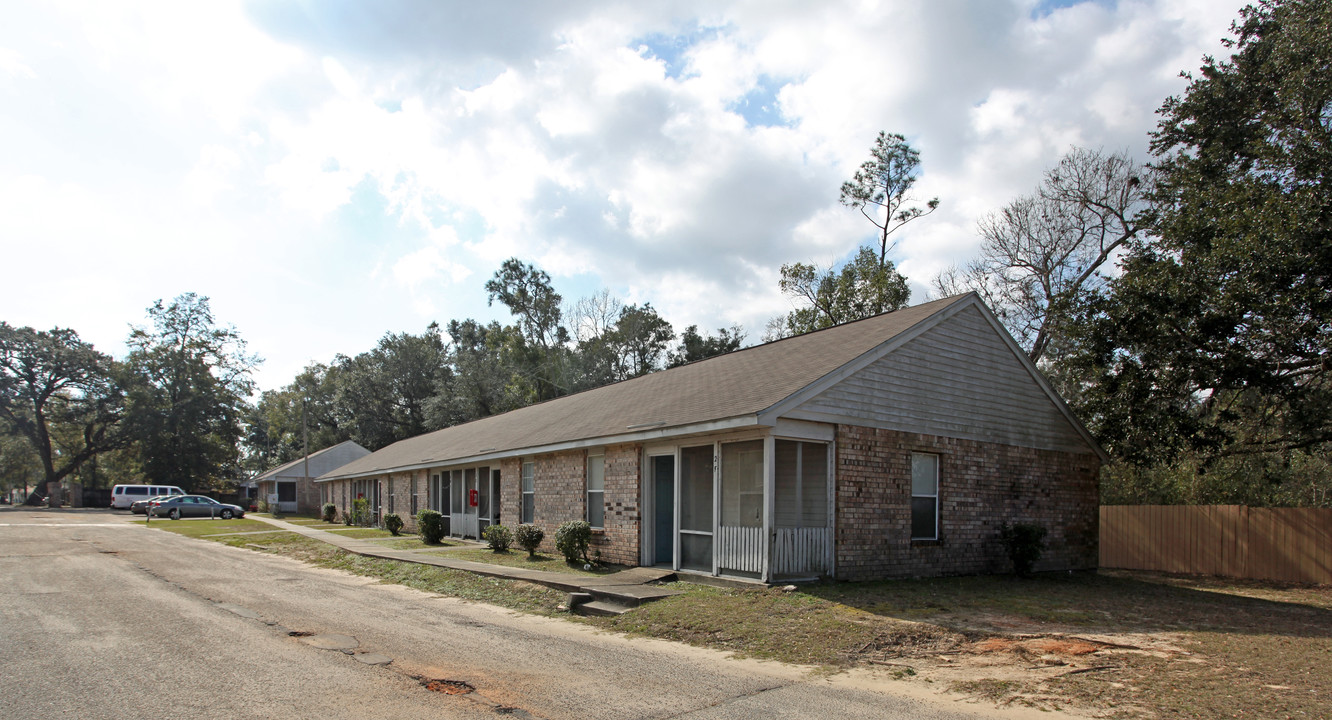 Magnolia Place in Pensacola, FL - Building Photo