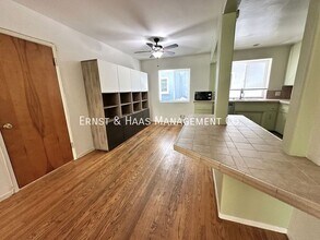 700 E Carson St in Long Beach, CA - Building Photo - Building Photo