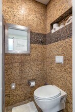 3924 SE Grant Ct, Unit TGH in Portland, OR - Foto de edificio - Building Photo