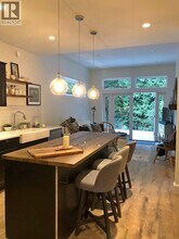 721 Wellington Dr in North Vancouver, BC - Building Photo - Building Photo