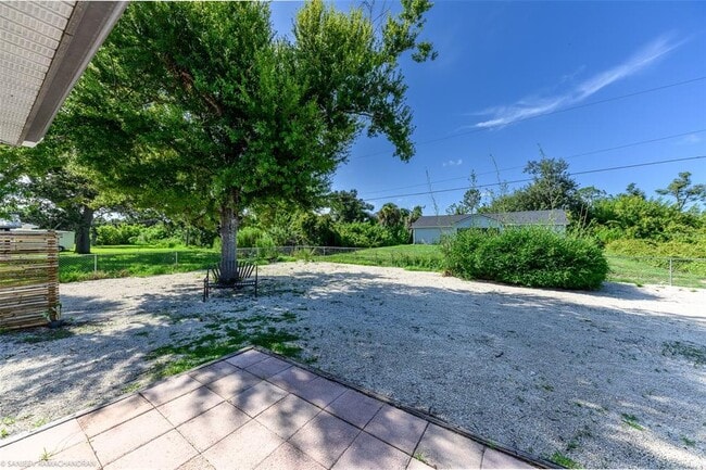 11231 Euler Ave in Englewood, FL - Building Photo - Building Photo