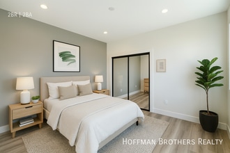 11155 Huston St in Los Angeles, CA - Foto de edificio - Building Photo