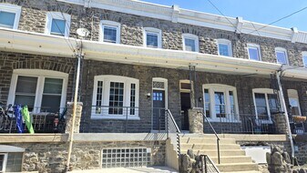4121 Tower St in Philadelphia, PA - Building Photo