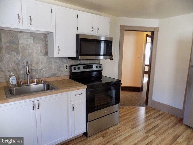 53 Sunset Ave in Chalfont, PA - Building Photo - Building Photo