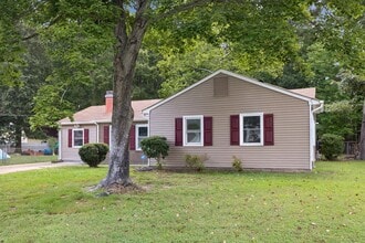 12 Chowan Pl in Newport News, VA - Building Photo - Building Photo
