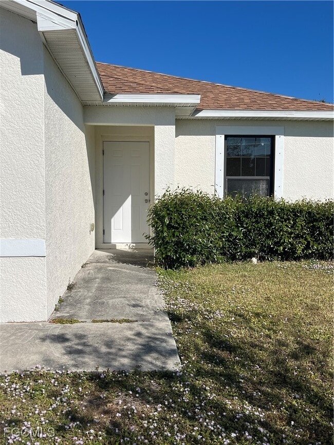 1625 SW 34th St in Cape Coral, FL - Building Photo - Building Photo