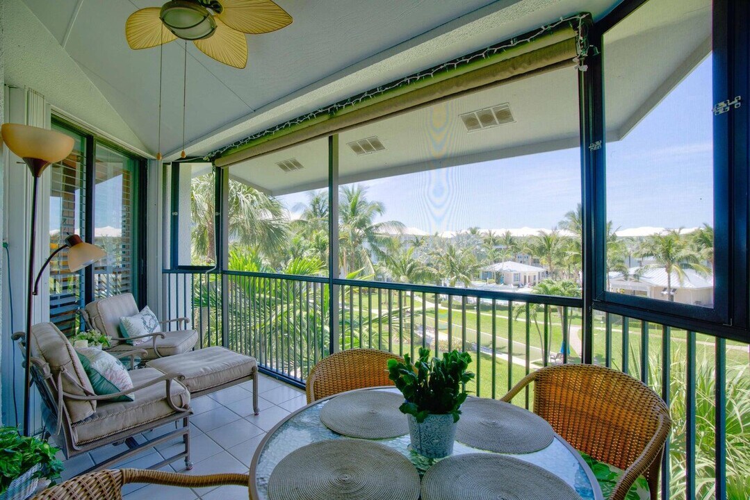 143 Bay Colony Dr N in North Palm Beach, FL - Building Photo