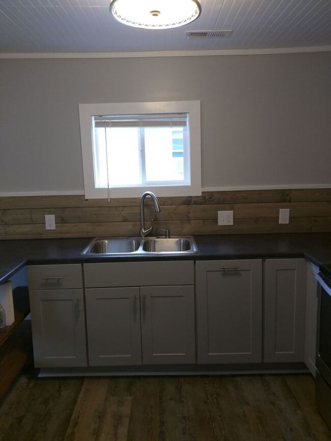 9 Heatherly Dr in Greenville, SC - Building Photo - Building Photo