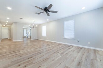 1901 Hollow Tree Blvd in Round Rock, TX - Building Photo - Building Photo