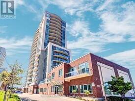 1328 Birchmount Rd in Toronto, ON - Building Photo