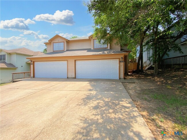 property at 833 Sagewood Trail