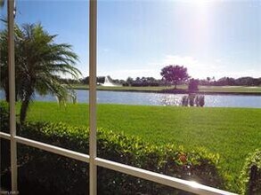 562 Avellino Isles Cir-Unit -102 in Naples, FL - Foto de edificio - Building Photo