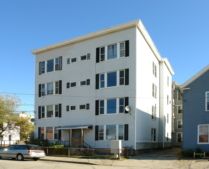 172-176 Blake St in Lewiston, ME - Foto de edificio