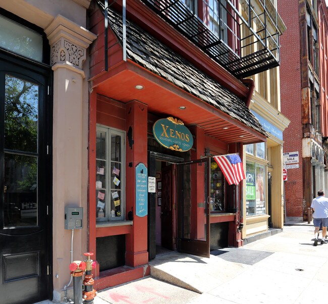 231 Chestnut St in Philadelphia, PA - Building Photo - Building Photo
