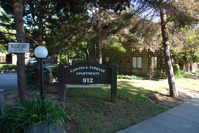 Capitola Terrace Apartments in Capitola, CA - Building Photo - Building Photo