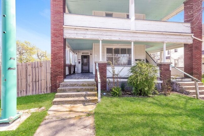 1-904 S Limestone St in Springfield, OH - Building Photo - Building Photo