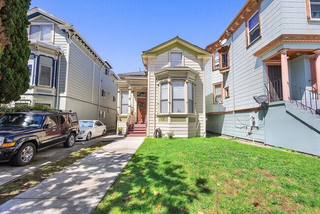 1431 Linden St in Oakland, CA - Building Photo - Building Photo