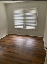 206 E Paschal St in Troup, TX - Building Photo - Building Photo