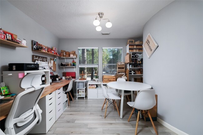 property at 143 S Vesper Bend Cir