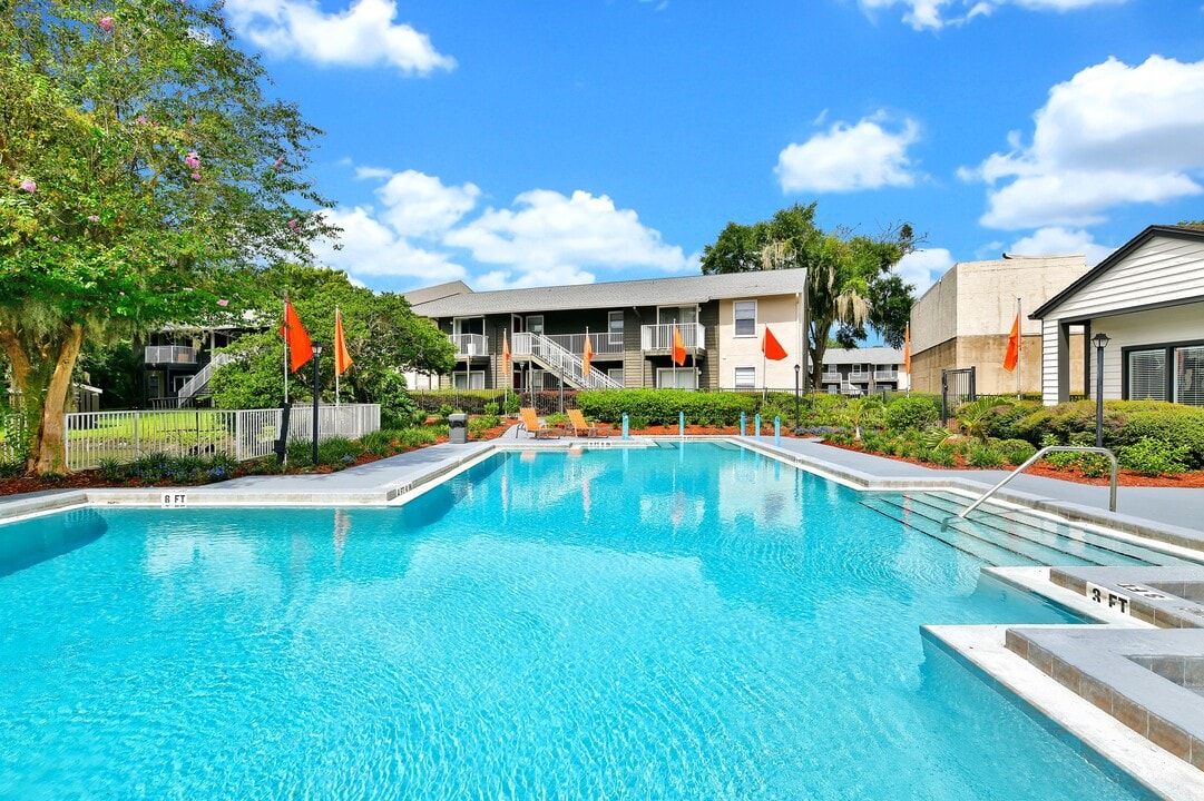 Village Springs in Orlando, FL - Foto de edificio