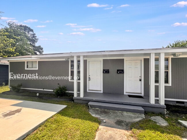 property at 41 Hiland Pl