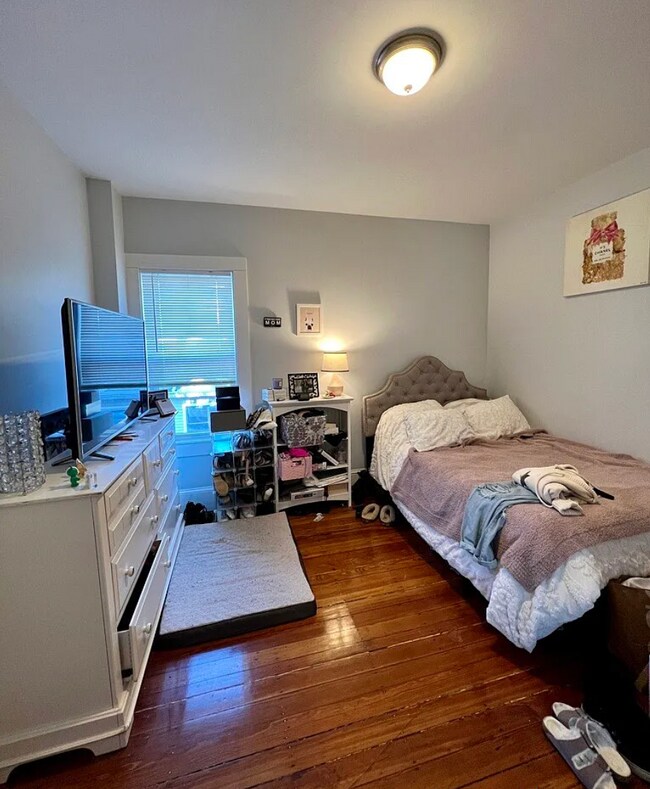 130 Boston St, Unit 1 in Boston, MA - Building Photo - Building Photo