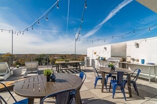 Burnet Flats in Austin, TX - Building Photo