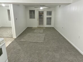 2370 Old River Rd, Unit F in Zanesville, OH - Building Photo - Building Photo