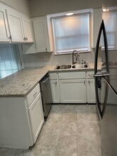 407 W Semands St in Conroe, TX - Building Photo - Building Photo