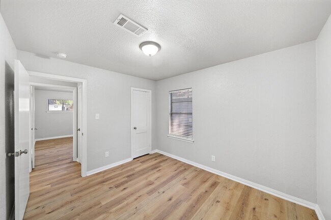 5814 Westover St in Houston, TX - Building Photo - Building Photo