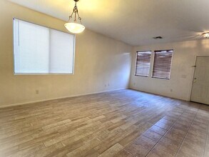 4705 N 96th Ave in Phoenix, AZ - Building Photo - Building Photo