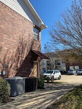 801 Luther W St, Unit 804 in College Station, TX - Building Photo - Building Photo