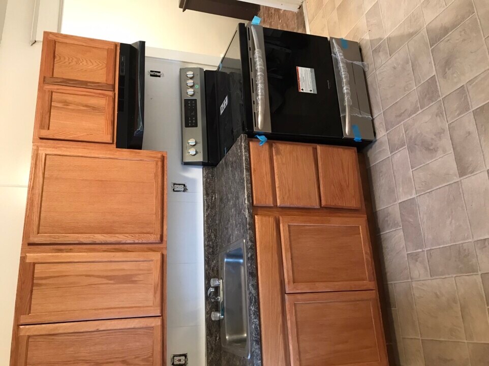 1521 Upland St, Unit B in Chester, PA - Building Photo