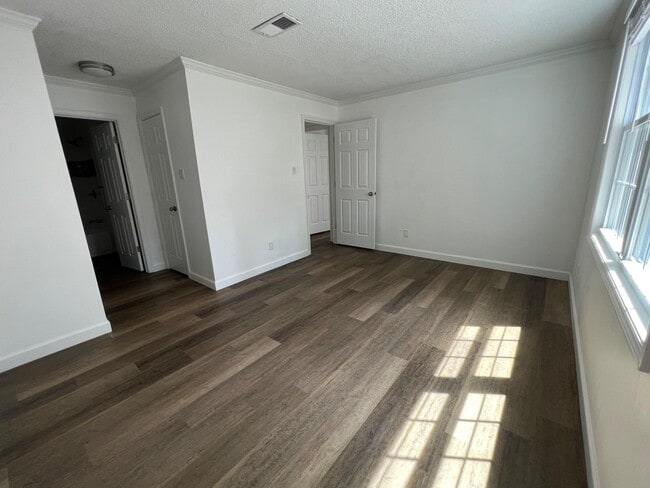 1113 Huntmaster Terrace NE in Leesburg, VA - Building Photo - Building Photo