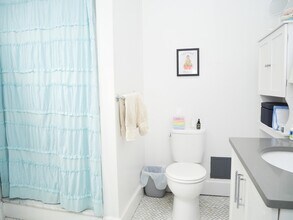 45 Carlton St in Brookline, MA - Building Photo - Building Photo
